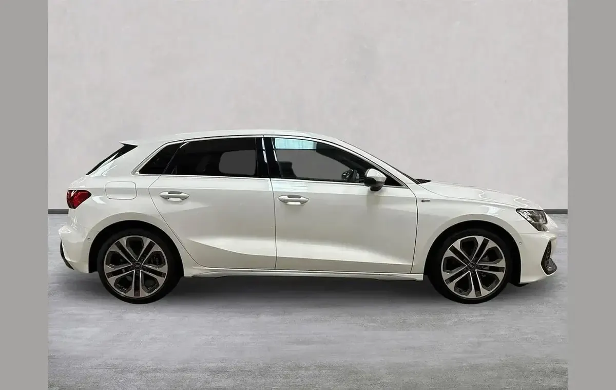 New Audi A3 S-Line 150 HP (110 kW) 2025 White Hatchback