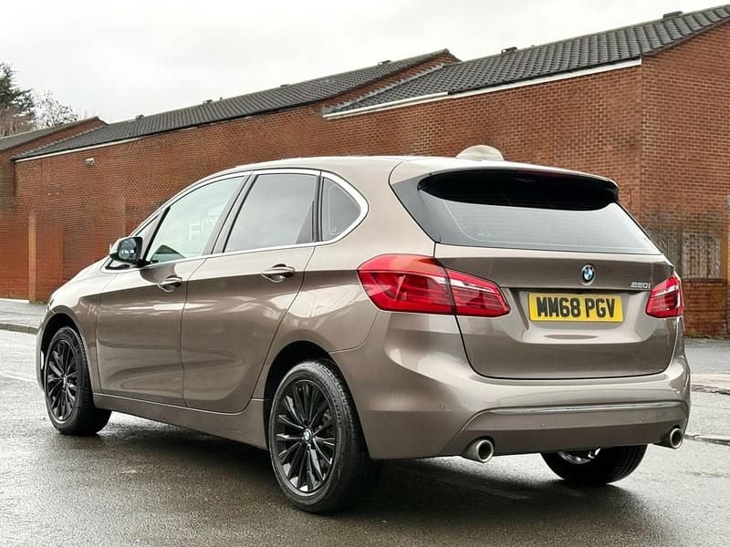 Used BMW 220 Luxury Line 190 HP (139 kW) 2018 Beige Estate