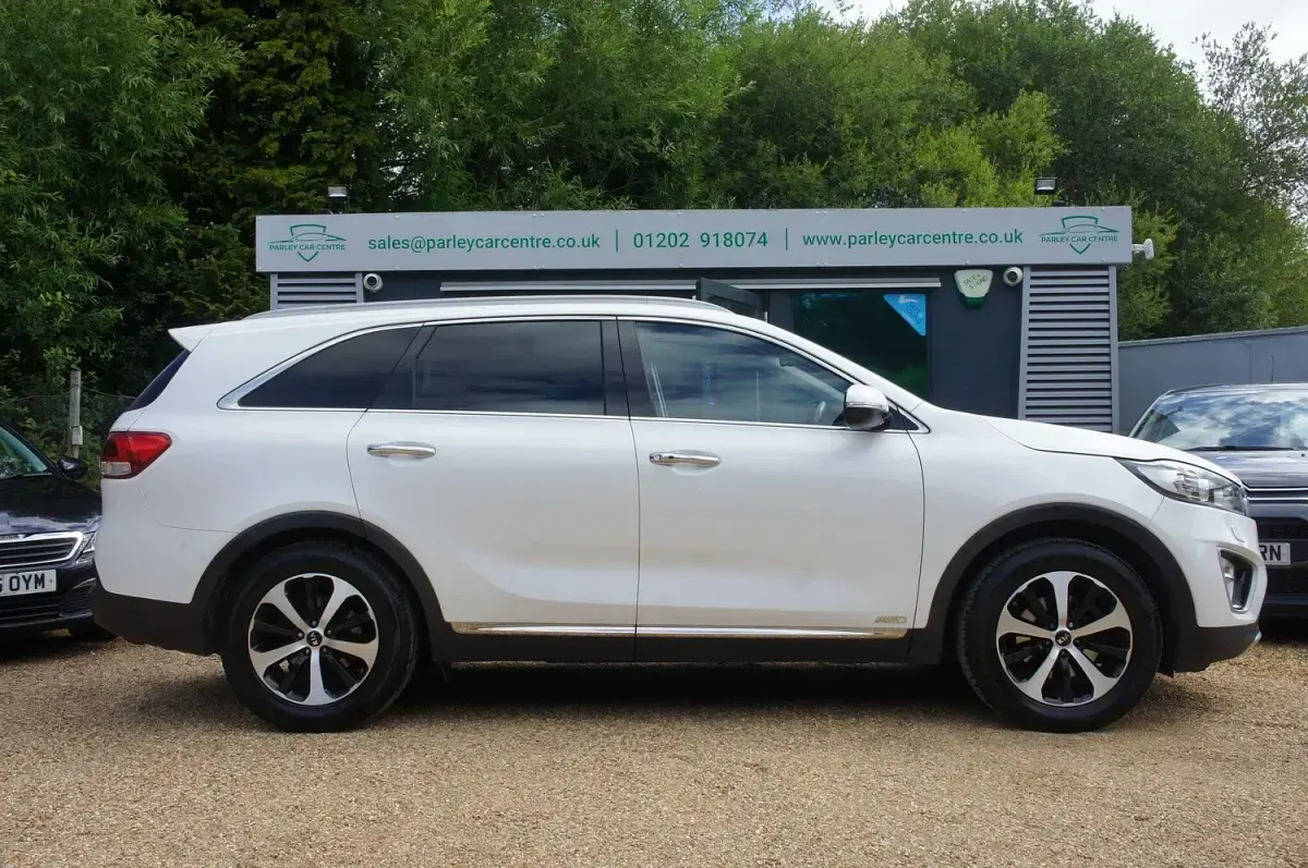 Used Kia Sorento 200 HP (147 kW) 2015 White SUV