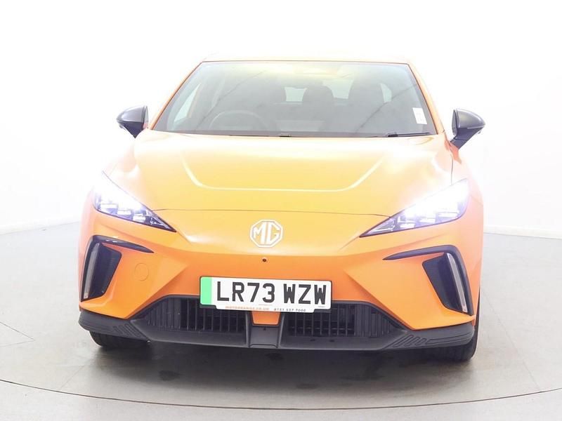 Used MG MG4 EV Trophy 150 kW (204 HP) 2023 Orange Hatchback