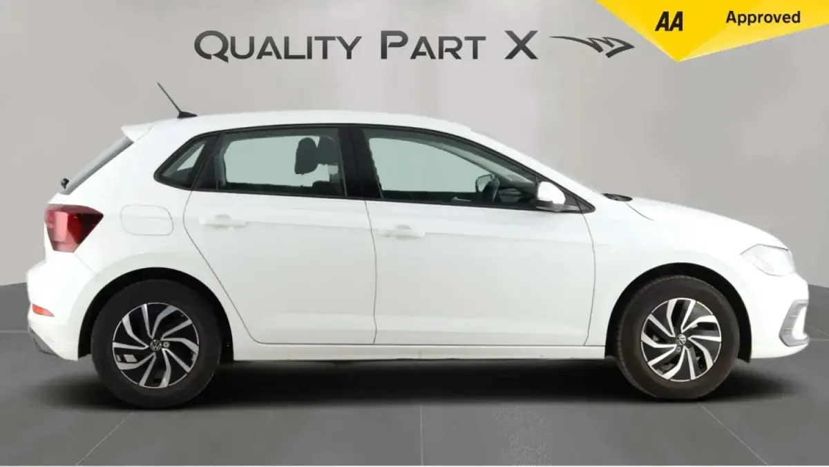 Usado VW Polo Life 80 HP (58 kW) 2023 Branco Citadino