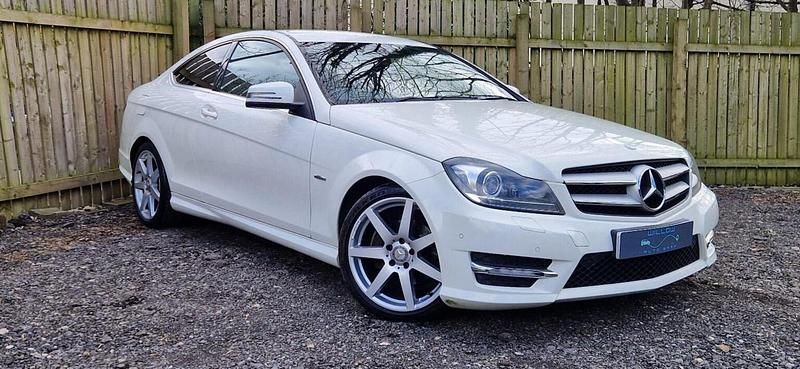 Used Mercedes C220 Sport Edition 170 HP (125 kW) 2011 White Coupe