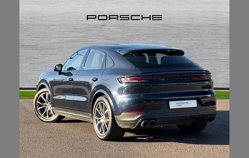 Used Porsche Cayenne 470 HP (345 kW) 2023 Blue SUV