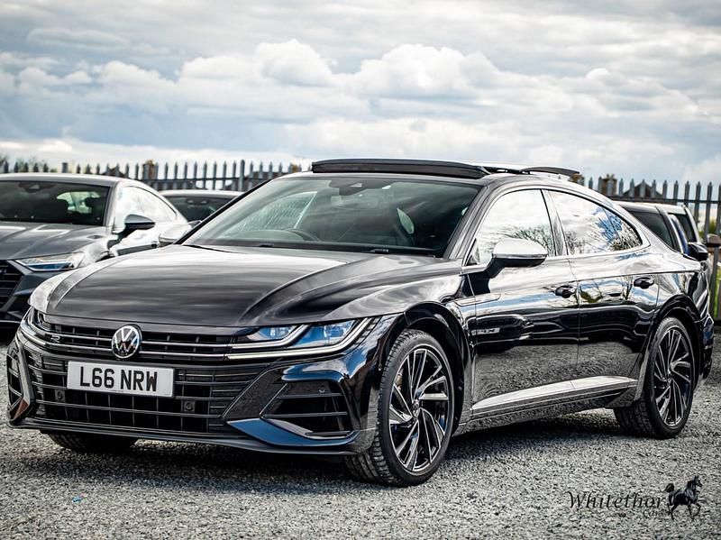 Usado VW Arteon R 2023 Preto Citadino