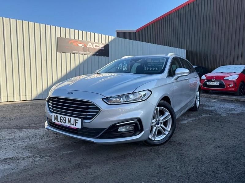 Used Ford Mondeo Zetec 150 HP (110 kW) 2019 Silver Estate