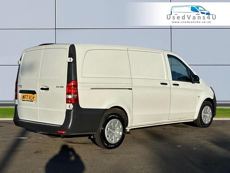 Used Mercedes Vito Progressive 136 HP (100 kW) 2021 White Van