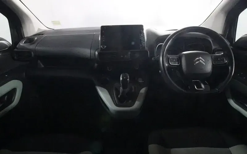 Used Citroën Berlingo Flair 102 HP (75 kW) 2019 Black MPV