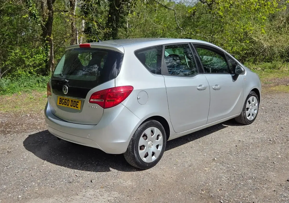 Used Vauxhall Meriva 2010 Silver MPV