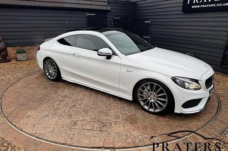 Used Mercedes C300 AMG Line Premium 2016 White Coupe
