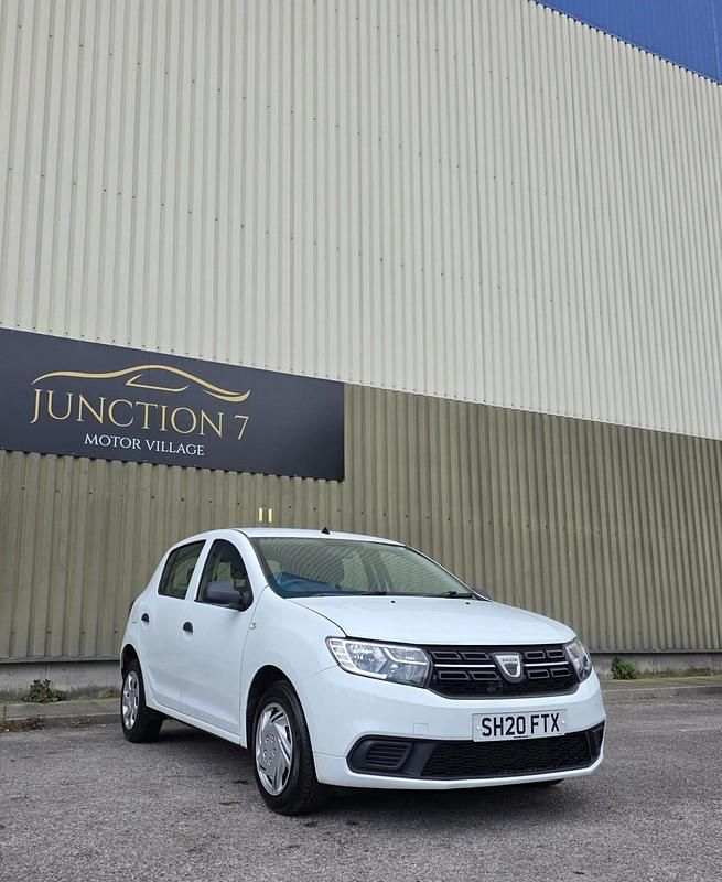 Used Dacia Sandero Essentiel 2020 White Hatchback