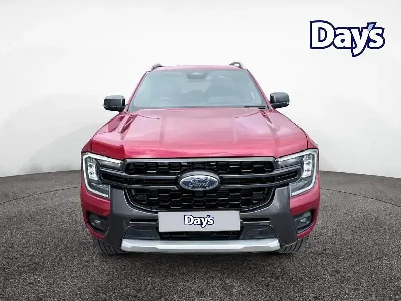 Used Ford Ranger Wildtrack 240 HP (176 kW) 2025 Red Pickup