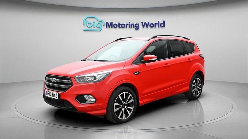 Used Ford Kuga ST-Line 150 HP (110 kW) 2019 Red SUV