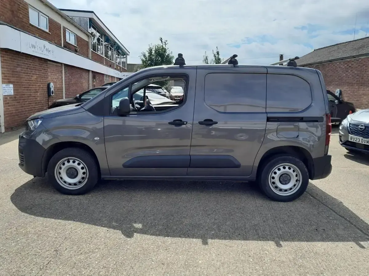 Used Peugeot Partner Premium 102 HP (75 kW) 2023 Grey MPV