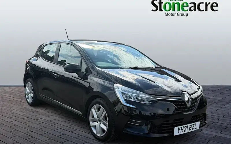 Used Renault Clio Play 101 HP (74 kW) 2019 Hatchback