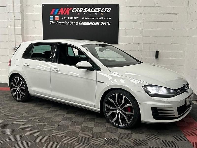 White Used 2015 VW Golf VII GTD Hatchback | £9,995 (A bit pricey) - Image 1/4