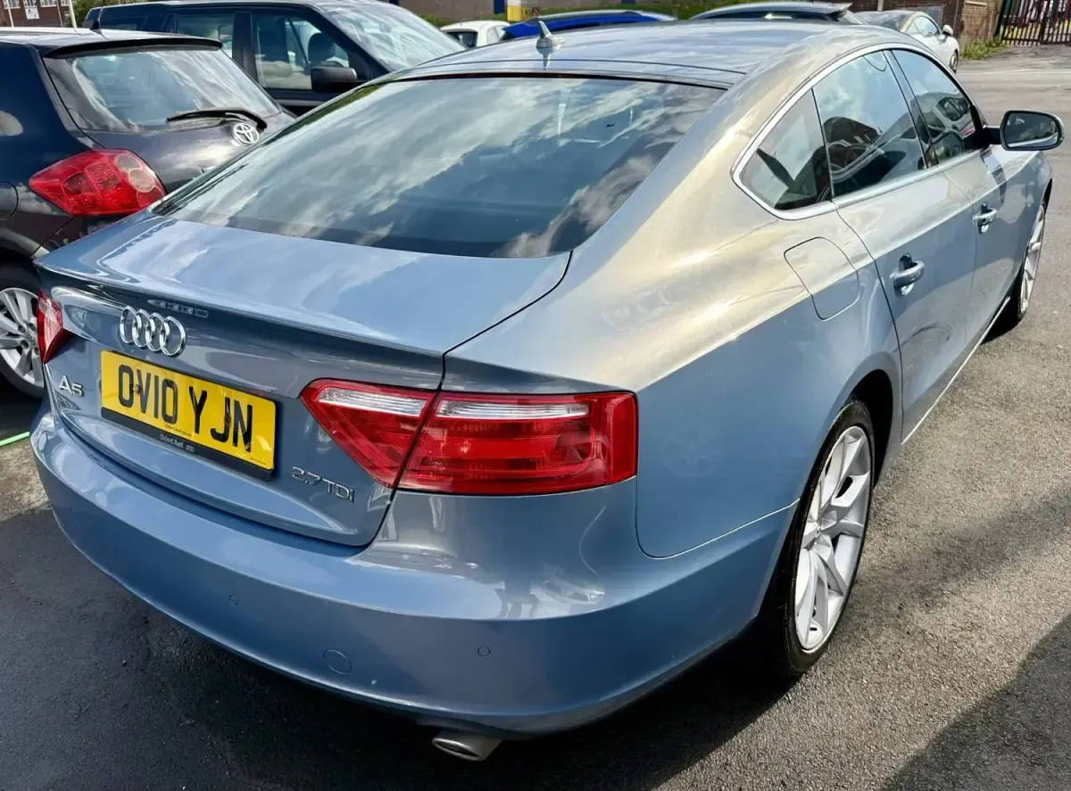 Usado Audi A5 190 HP (139 kW) 2010 Azul Coupé