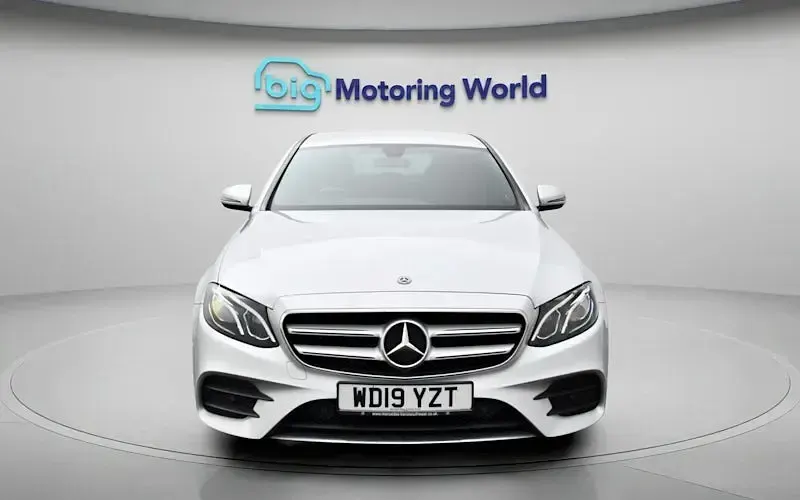 Used Mercedes E200 AMG line 184 HP (135 kW) 2019 Silver Sedan