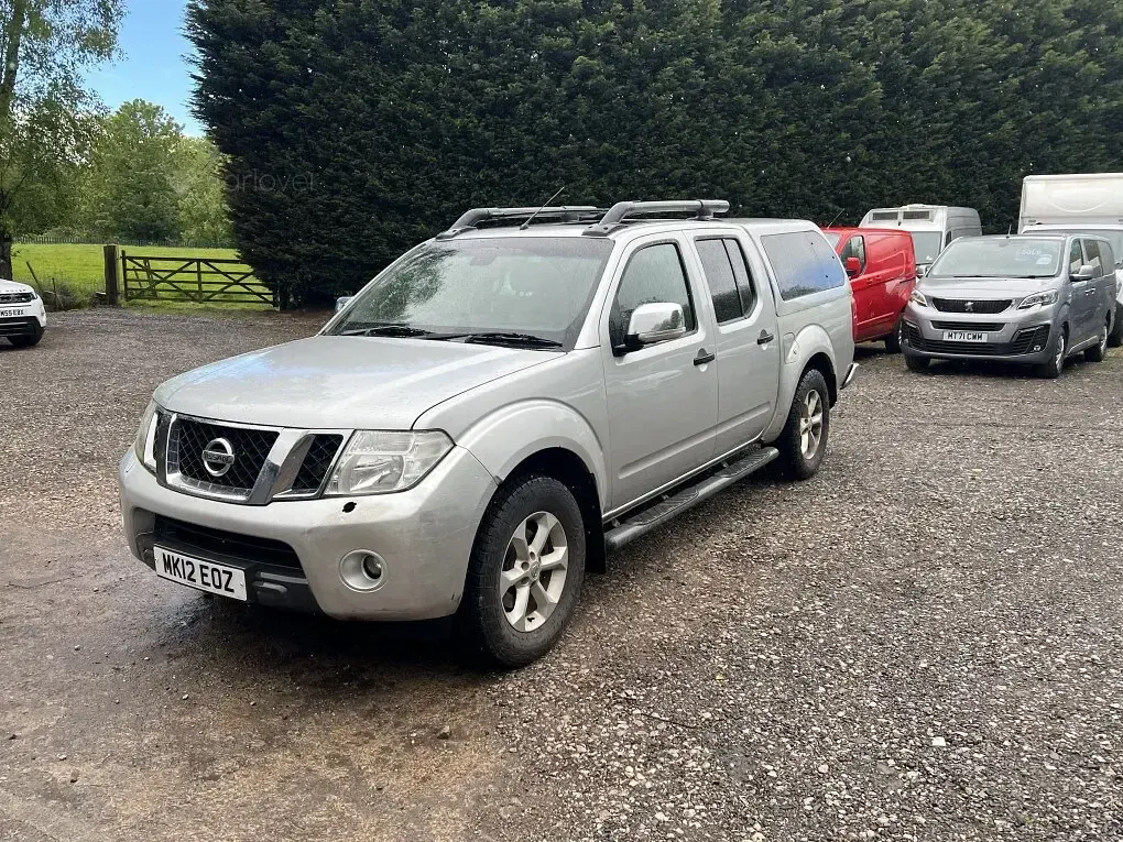 Used Nissan Navara Tekna 2012 Silver Pickup