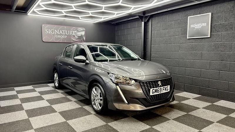 Usado Peugeot 208 Active 75 HP (55 kW) 2020 Cinzento Citadino
