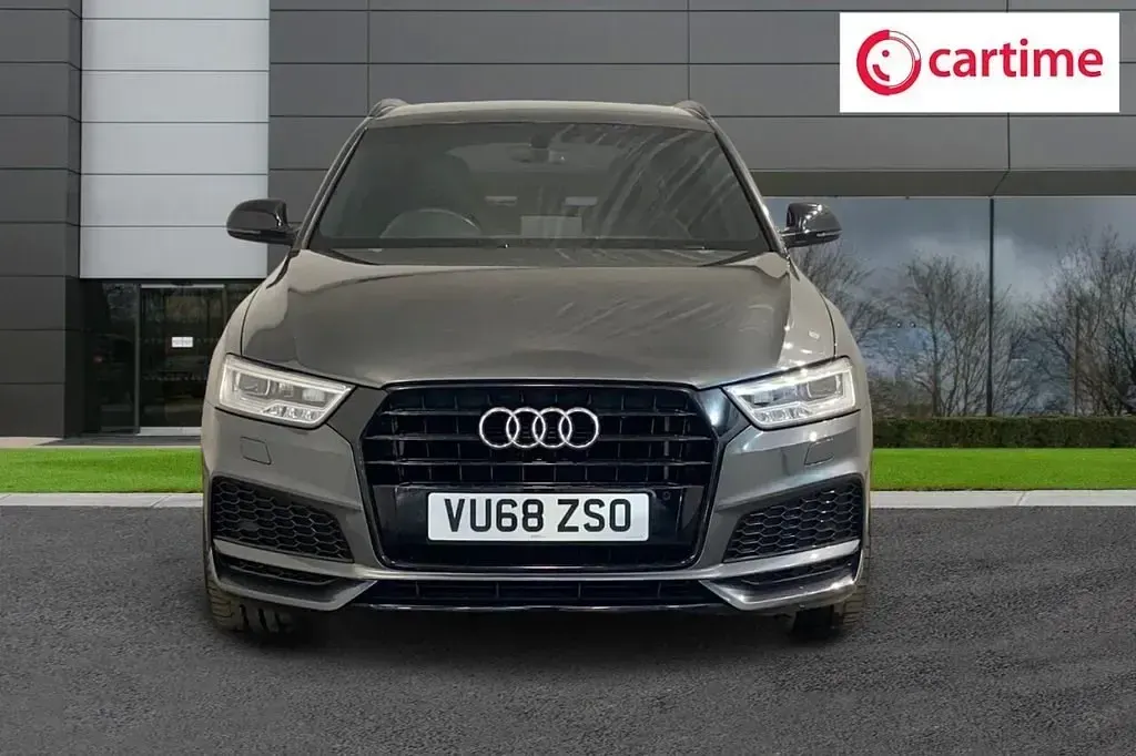 Używany Audi Q3 Black Edition 150 KM (110 kW) 2018 Szary SUV