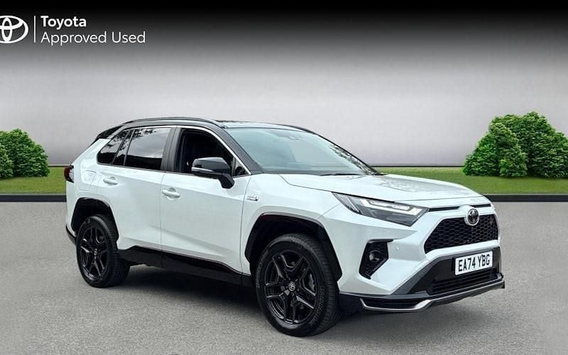 Platinum white pearl Used 2024 Toyota RAV4 Hybrid Sport SUV | £38,909 (Expensive) - Image 1/2