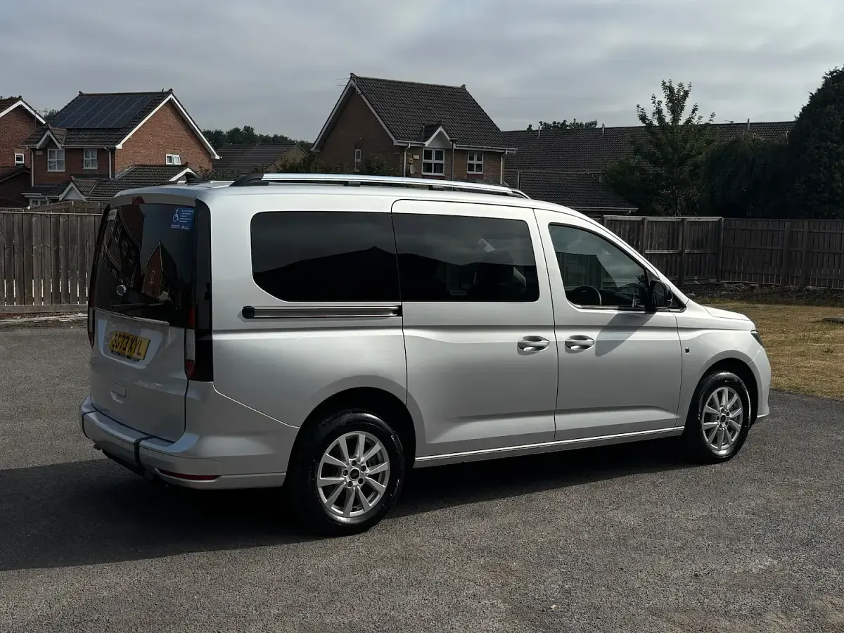 Used Ford Tourneo Connect Titanium 2023 Silver MPV