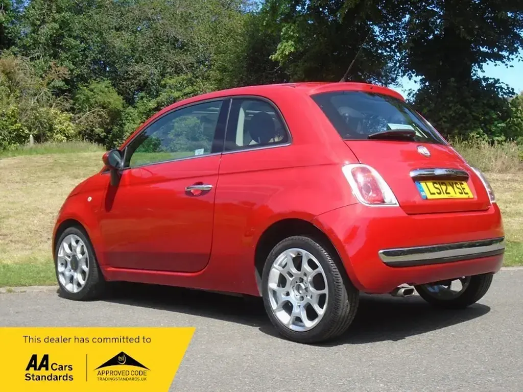 Used Fiat 500 Lounge 85 HP (62 kW) 2012 Red Hatchback