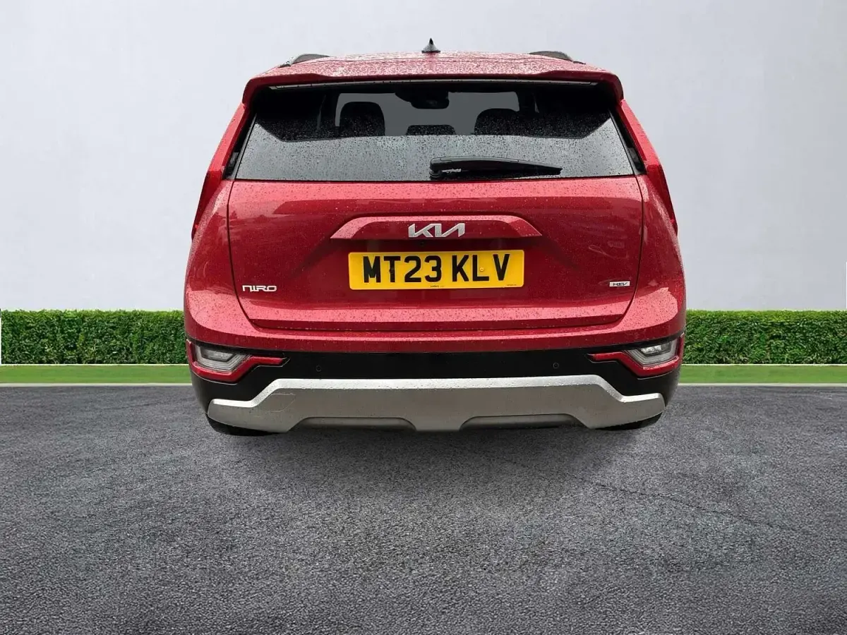 Used Kia Niro 2023 Red SUV