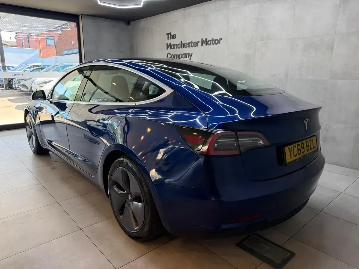 Used Tesla Model 3 Performance 82 kW (112 HP) 2019 Blue Sedan