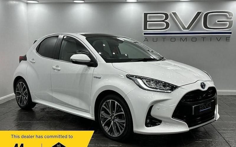 Used 2024 Toyota Yaris Hybrid Hatchback | £13,994 (Good price) - Image 1/2