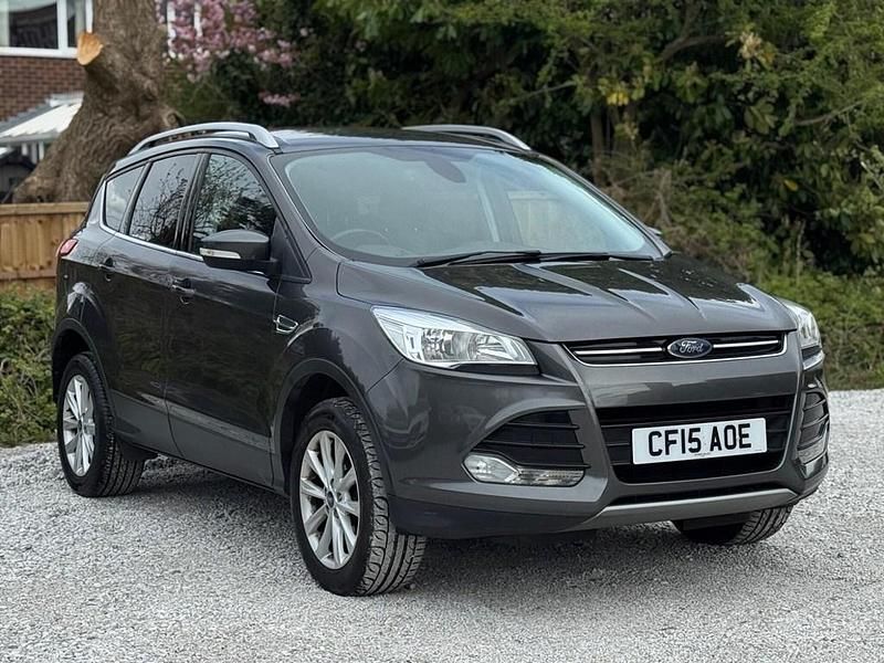 Usado Ford Kuga Titanium 2015 Cinzento SUV