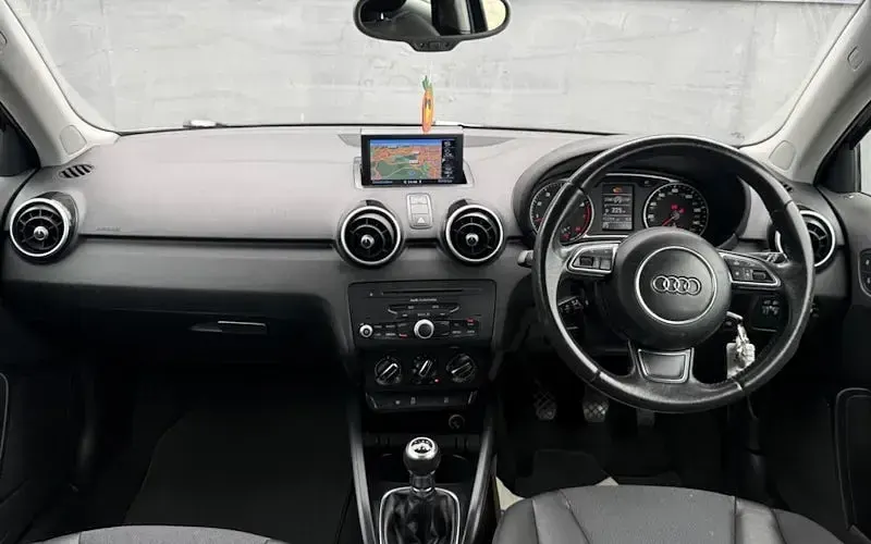 Used Audi A1 Sportback Sport 122 HP (89 kW) 2014 Hatchback