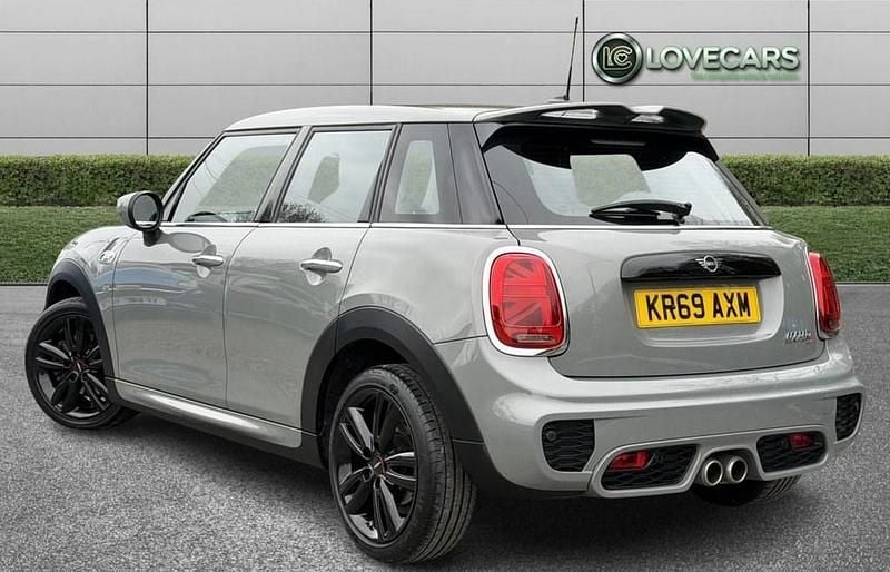 Usado Mini Cooper S Hatch 192 HP (141 kW) 2019 Cinzento Citadino