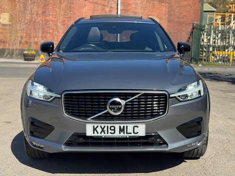 Usado Volvo XC60 R-Design Pro 250 CV (183 kW) 2019 Gris SUV