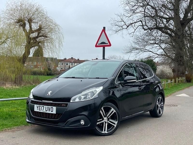 Used Peugeot 208 GT-line 2017 Black Hatchback