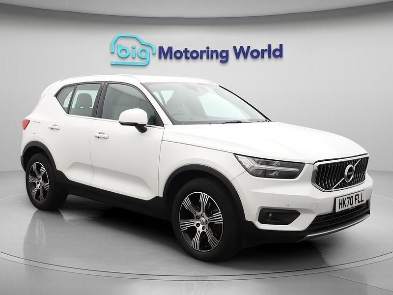 White Used 2020 Volvo XC40 Inscription SUV | £21,000 (Good price) - Image 1/4