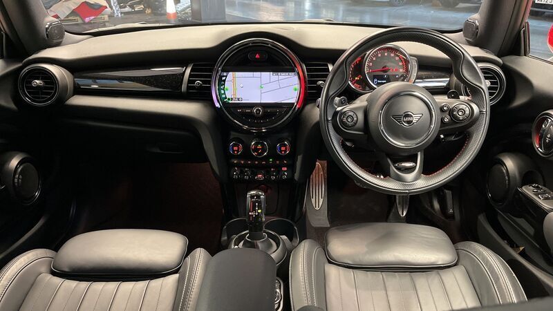 Used Mini John Cooper Works Hatch 228 HP (167 kW) 2020 Silver Hatchback