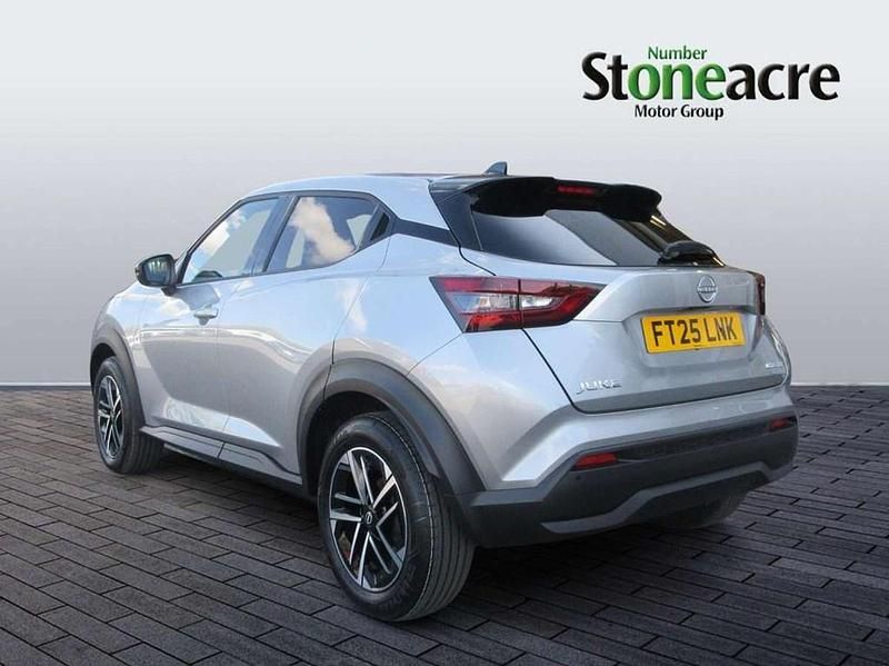New Nissan Juke N-Connecta 143 HP (105 kW) 2025 Silver SUV