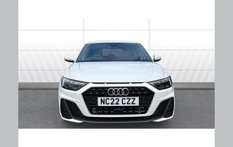 Used Audi A1 S-Line 110 HP (80 kW) 2022 White SUV