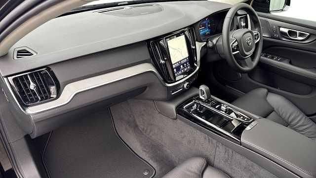 New Volvo V60 Ultra 449 HP (330 kW) 2026 Estate