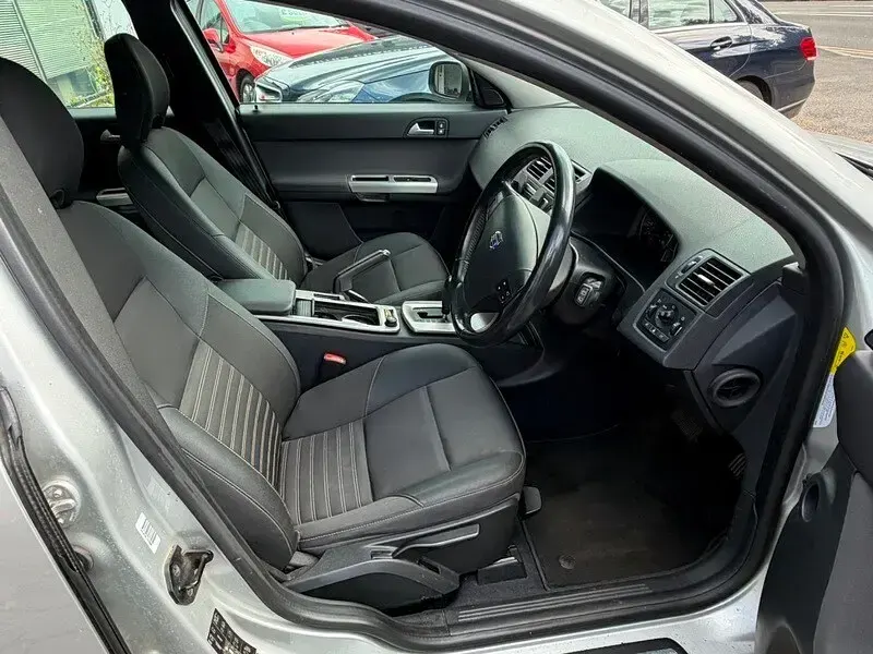 Used Volvo V50 SE 180 HP (132 kW) 2008 Silver Estate