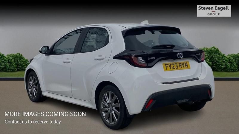 Used Toyota Yaris Hybrid 2023 White Hatchback