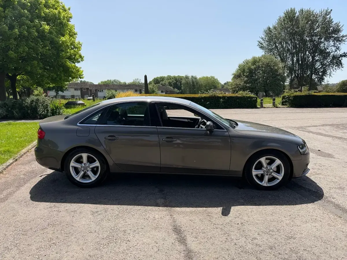 Used Audi A4 163 HP (119 kW) 2014 Grey Sedan