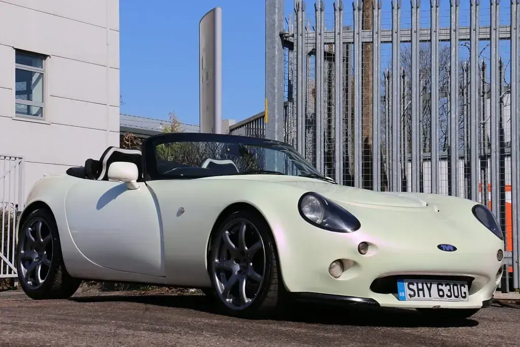 Used TVR Tamora 360 HP (264 kW) 2002 Purple and gold Cabriolet