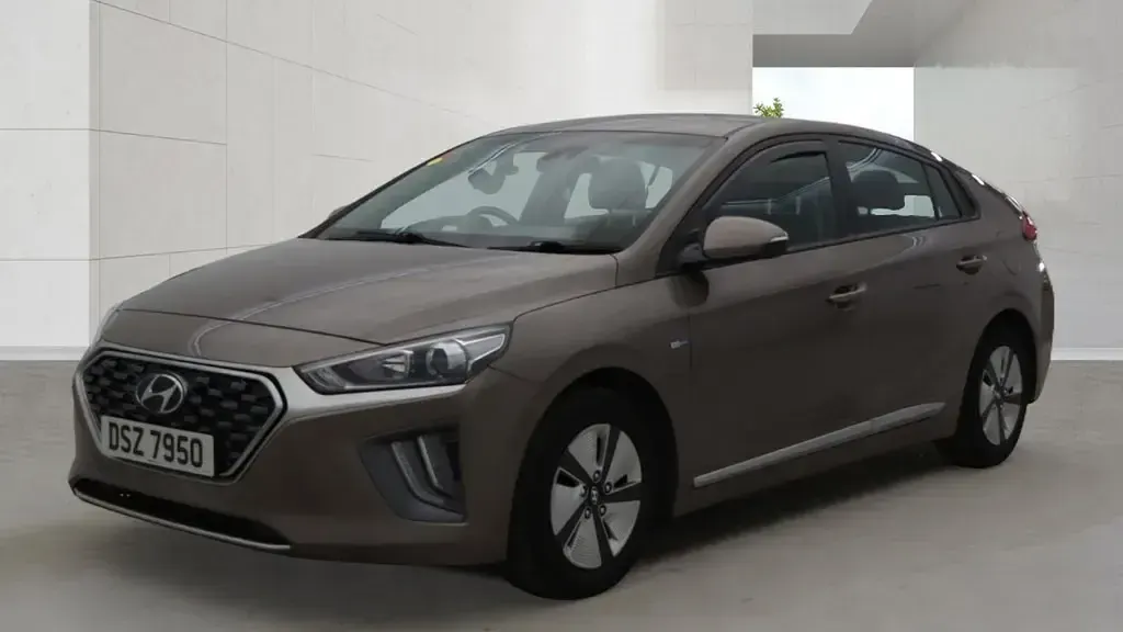 Used Hyundai Ioniq SE 141 HP (103 kW) 2019 Brown Hatchback