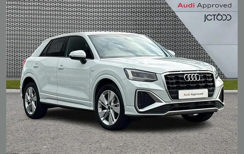 Used Audi Q2 S-Line 147 HP (108 kW) 2023 White SUV