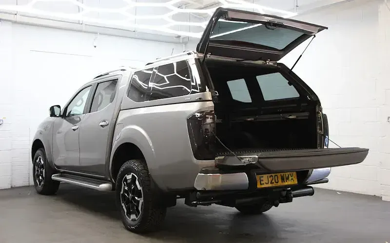 Used Nissan Navara Tekna 190 HP (139 kW) 2021 Pickup