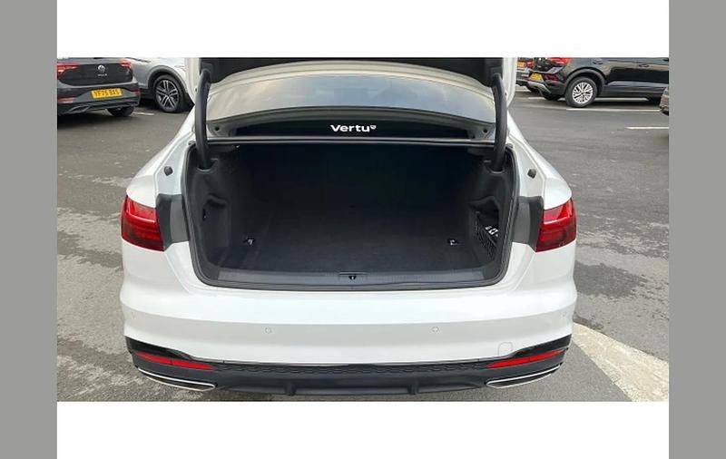 Used Audi A4 Black Edition 150 HP (110 kW) 2020 White Sedan