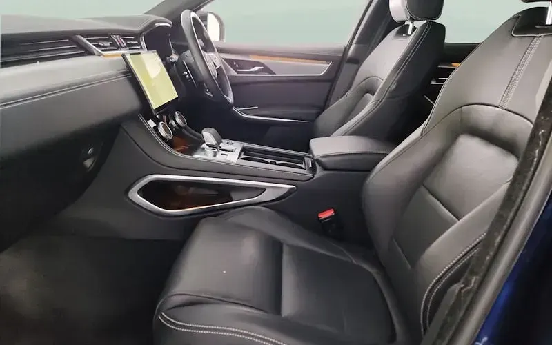 Used Jaguar F-Pace R-Dynamic 204 HP (150 kW) 2023 Blue SUV