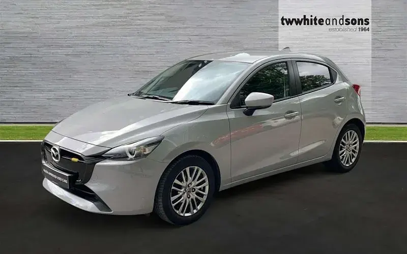 Usado Mazda 2 Exclusive-Line 90 CV (66 kW) 2024 Utilitario